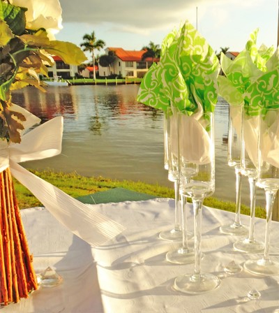 Hochzeitsempfang in Cape Coral an einer Bucht